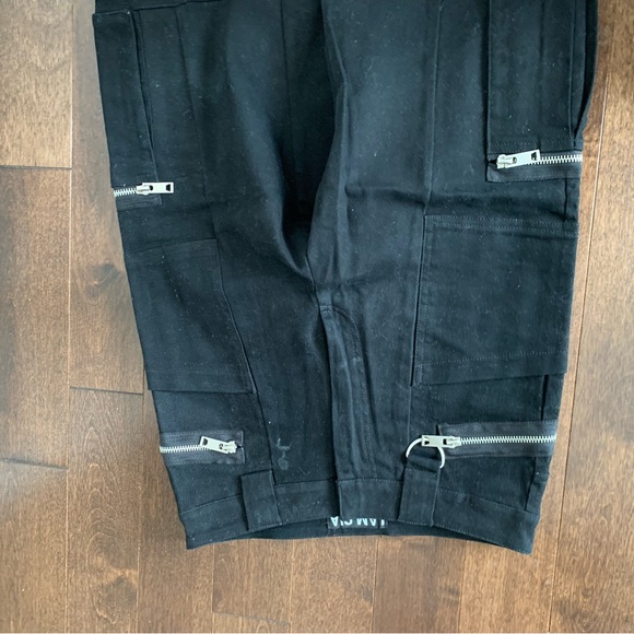 Black cotton zipper detail jeans and shorter length - Picture 2 of 8